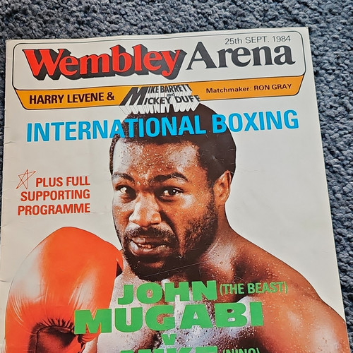 Wembley arena mugabi - wembley, v